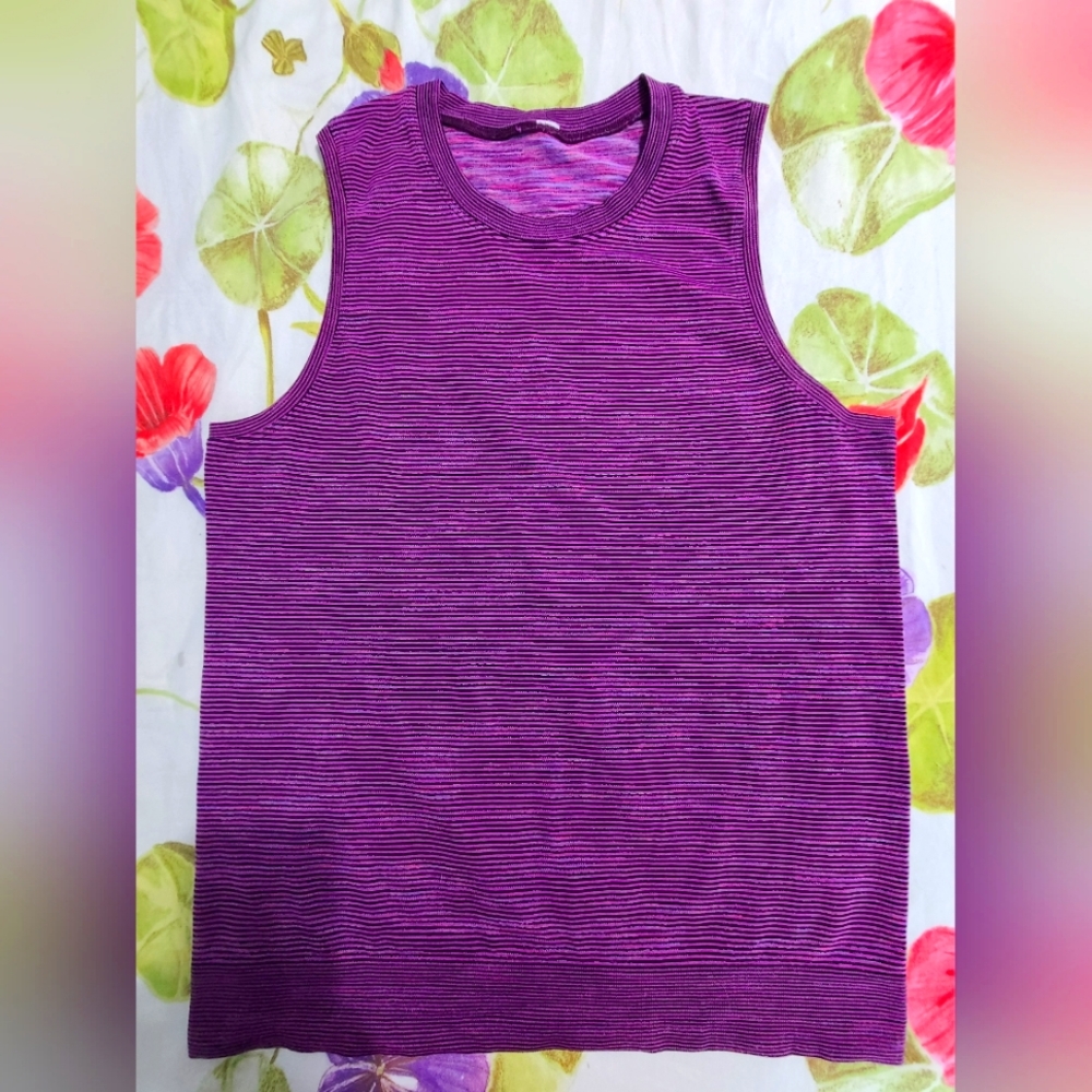 Lululemon Top EUC